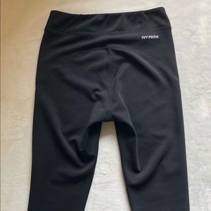 Ivy Park 3/4 leggings size L
